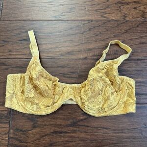 Victoria’s Secret Y2K unlined lace very sexy Demi bra